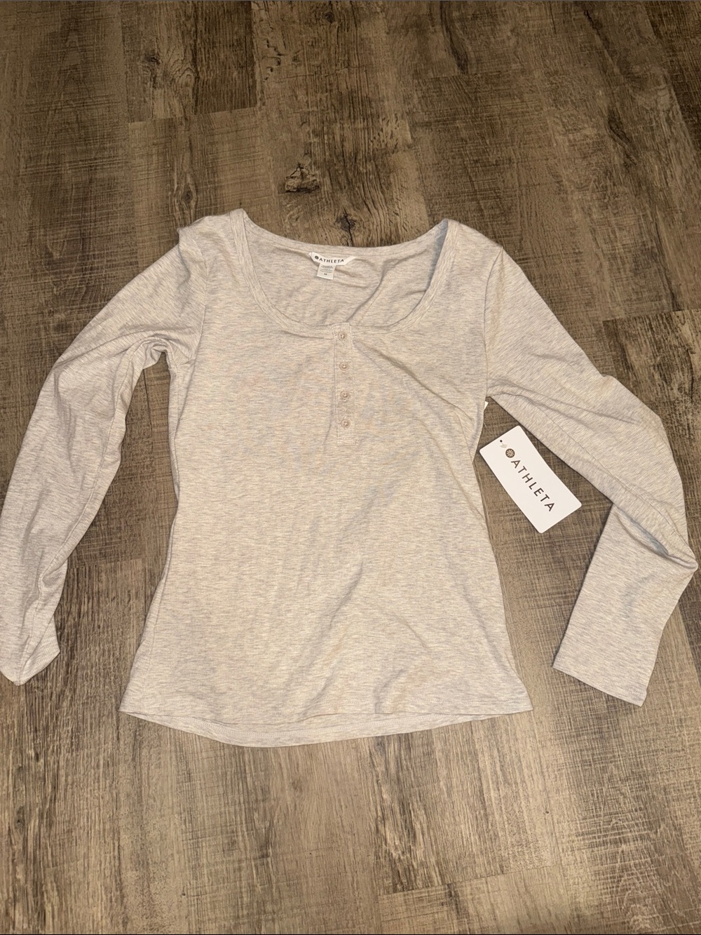 Athleta Women's Heather Light Gray Long-Sleeve Scoop Henley